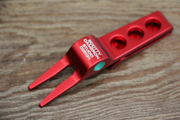2017 Red Mini Crowns Pivot Tool