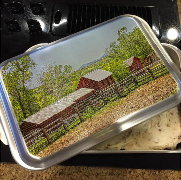 Boxelder Drive Cake Pan with Lid