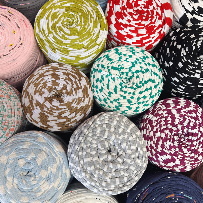 Printed Recycled T-Shirt Fabric Yarn - Yin Yan
